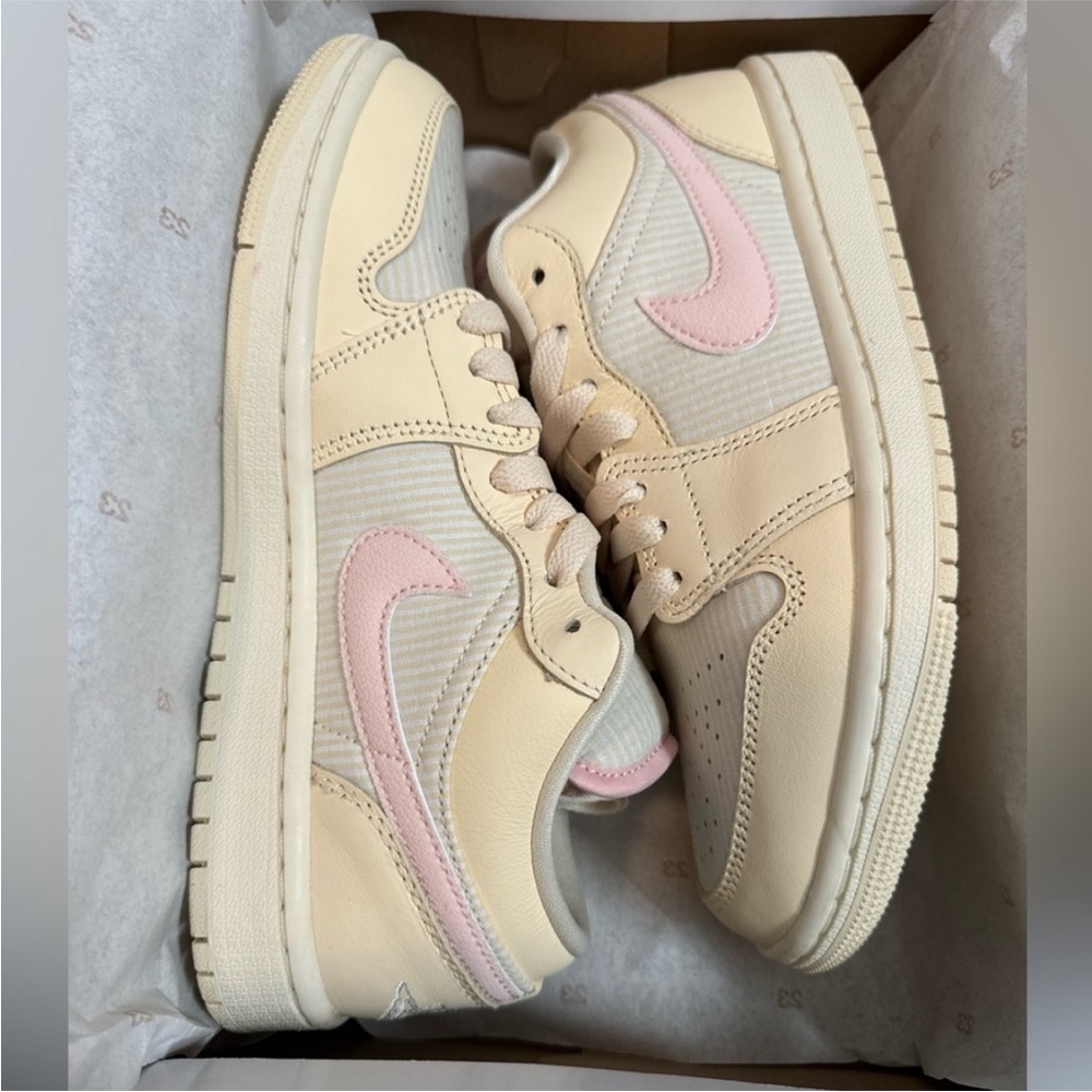 Air Jordan 1 Low